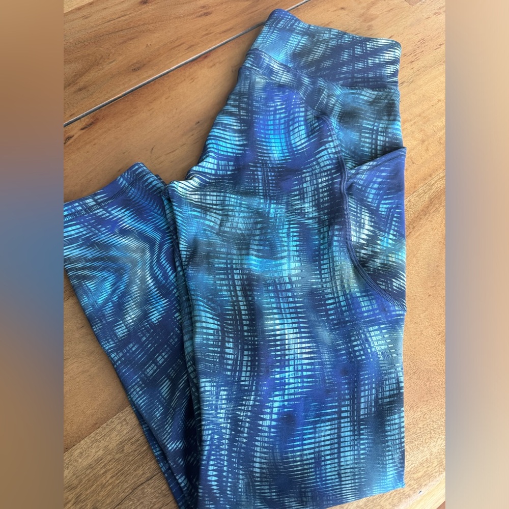 Lululemon size 8